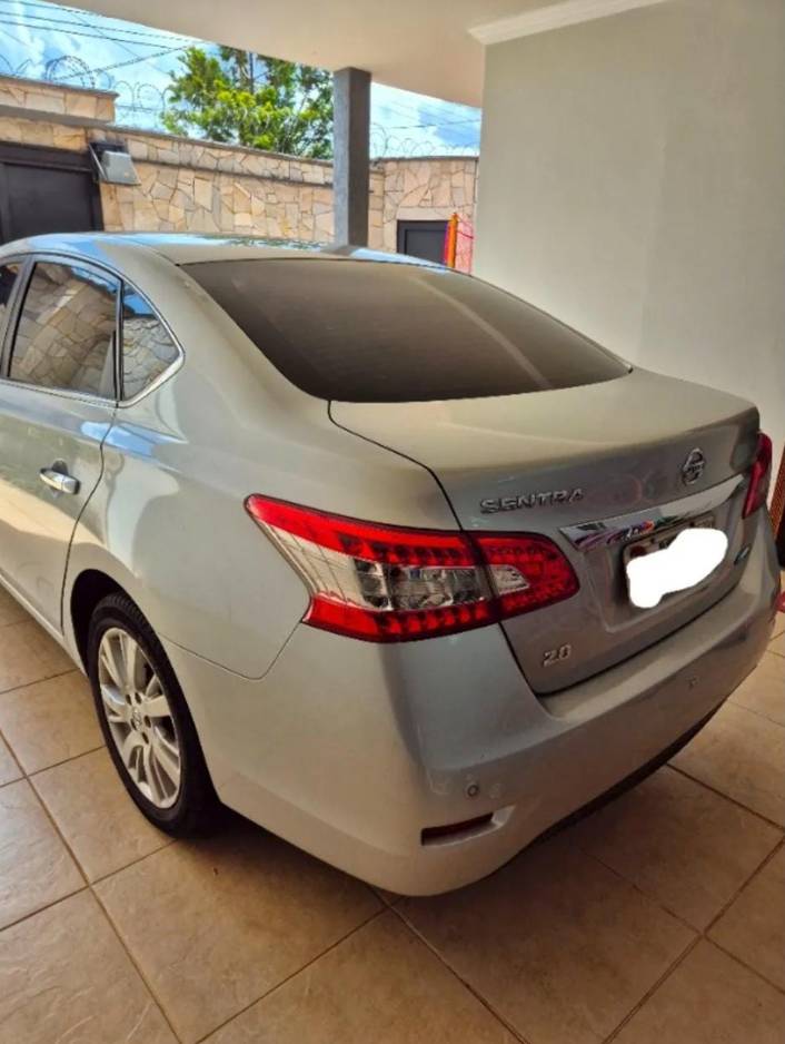 Nissan Sentra SL 2.0/2.0 Flex Fuel - Imagem 3