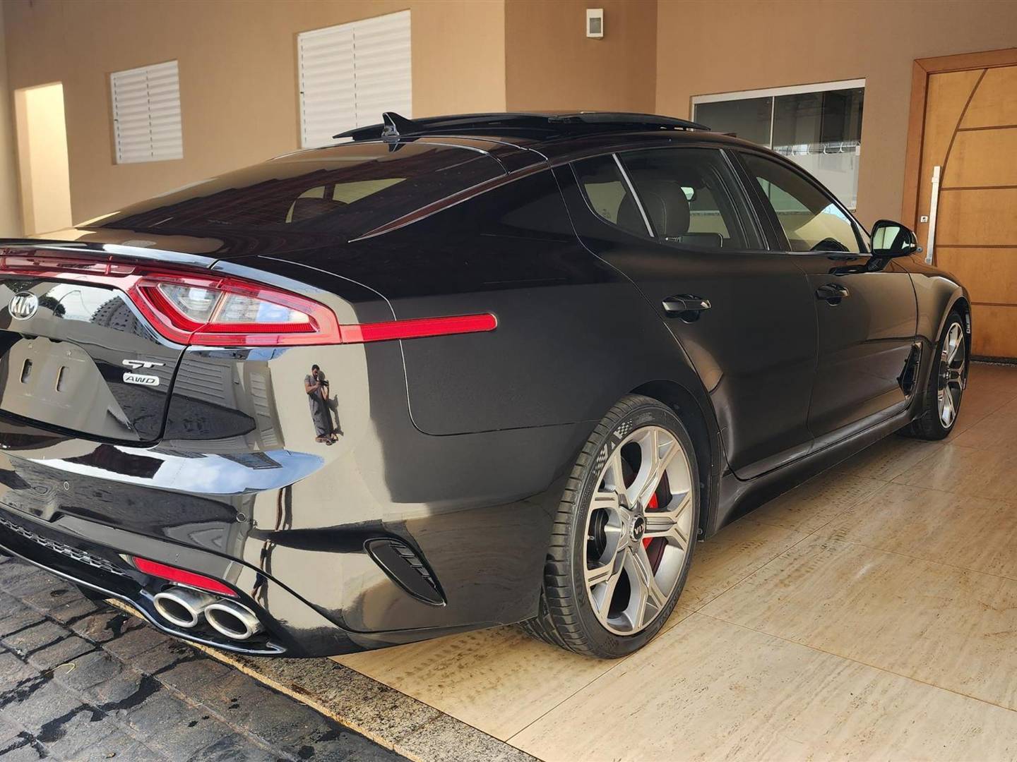 Kia Stinger 3.3 V6 GDI Gasolina GT AWD E-Shift - Imagem 4