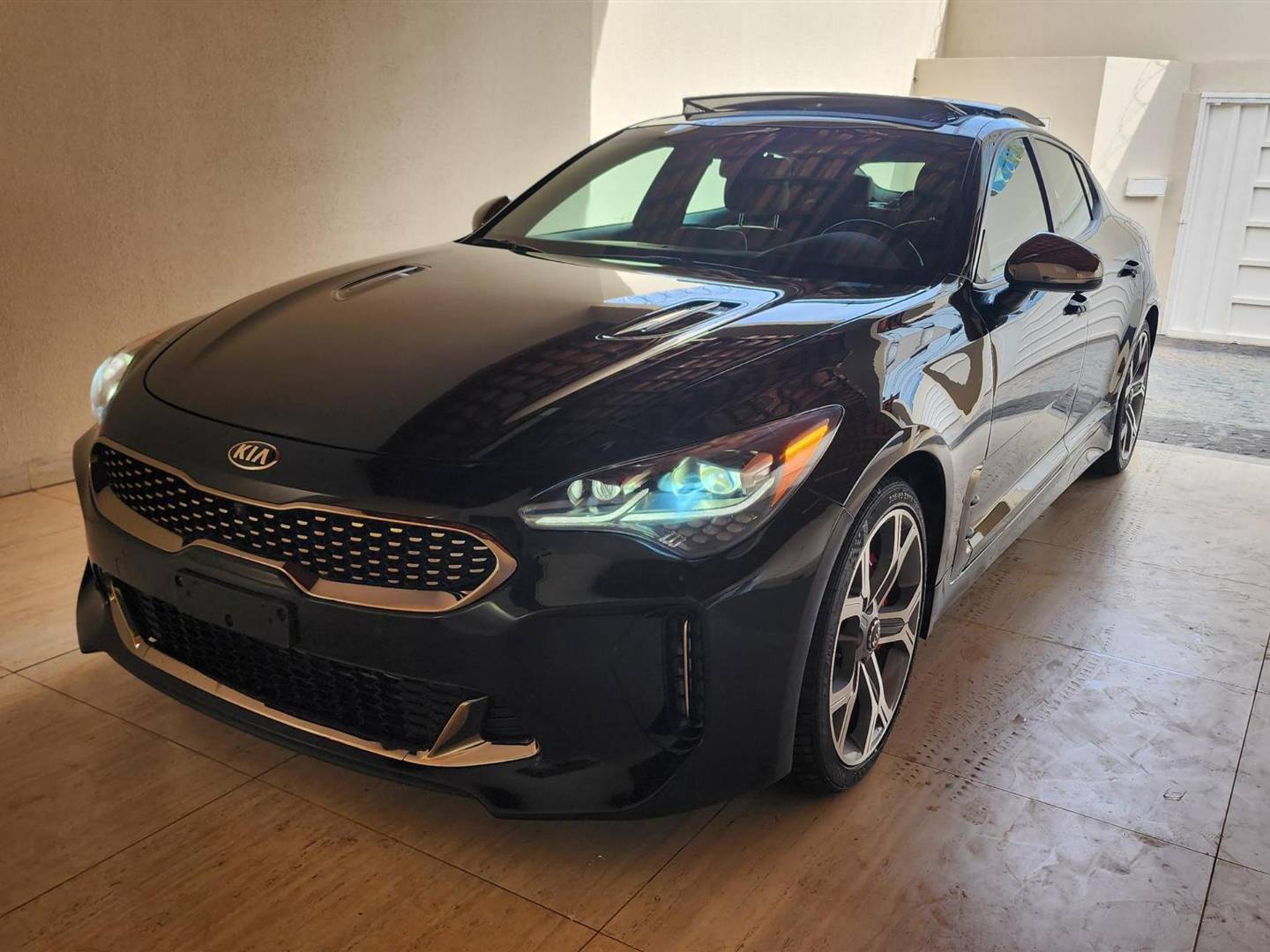 Kia Stinger 3.3 V6 GDI Gasolina GT AWD E-Shift - Imagem 1