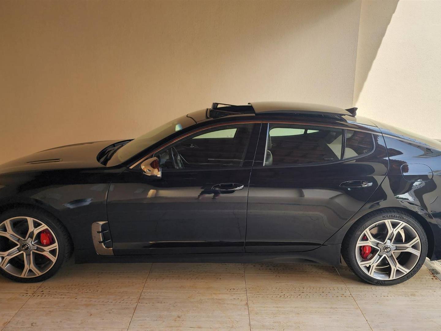 Kia Stinger 3.3 V6 GDI Gasolina GT AWD E-Shift - Imagem 3