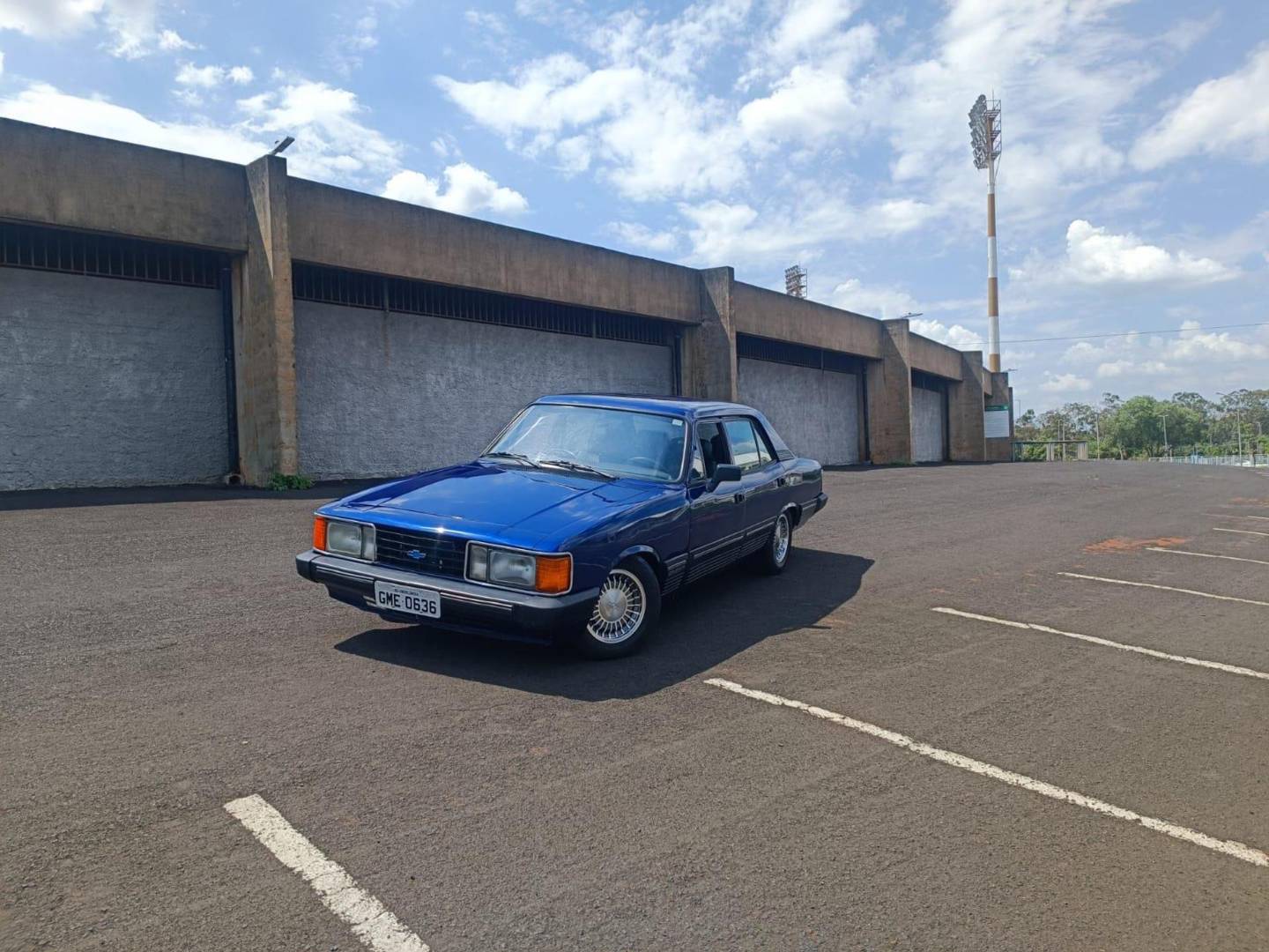OPALA 2.5 DIPLOMATA SE 8V 4P  - Imagem 4