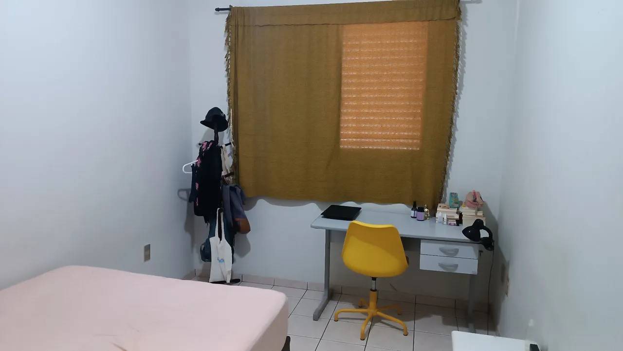 Alugo quarto Centro - Imagem 4