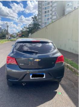 Chevrolet Onix Hatch LT 1.0 8V Flex Mec. 4P 2019 - Imagem 2