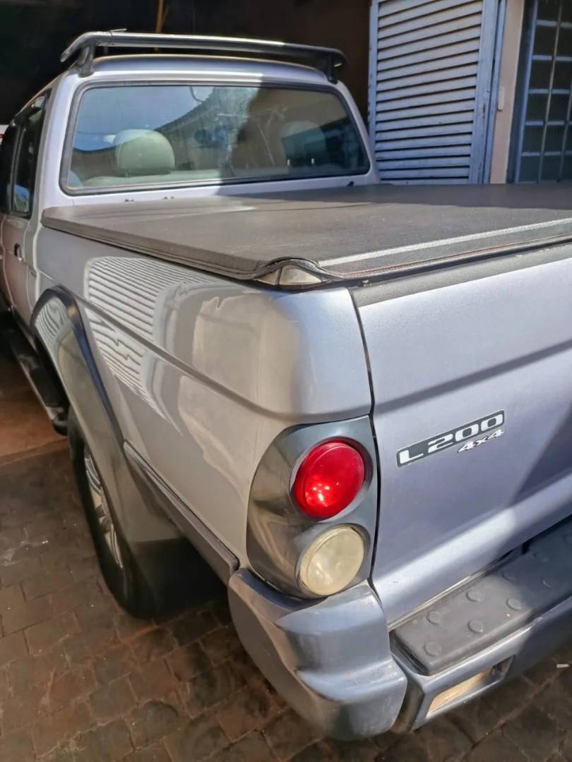 Mitsubishi L200 Outdoor HPE 2.5 4X4 CD T.dies. Aut. 2007 - Imagem 3