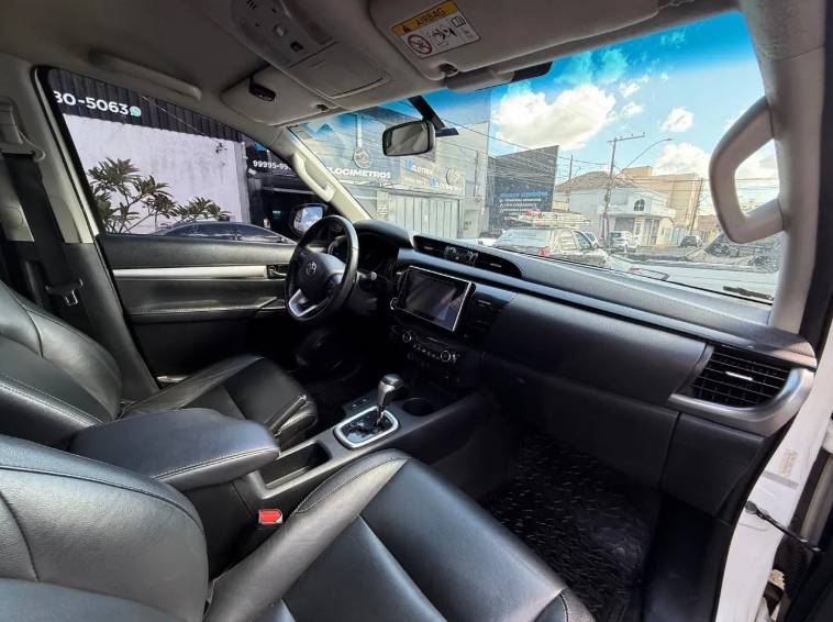 Toyota Hilux CD SRX 4X4 2.8 TDI 16V Diesel Aut. - Imagem 7