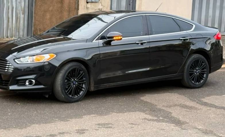 Ford Fusion Titanium 2.0 Gtdi Eco. FWD Aut. 2015 - Imagem 2