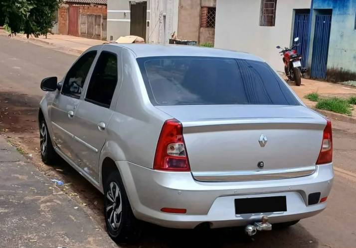Renault Logan Expres./exp. UP Hi-flex 1.0 16V 4P 2012 - Imagem 3