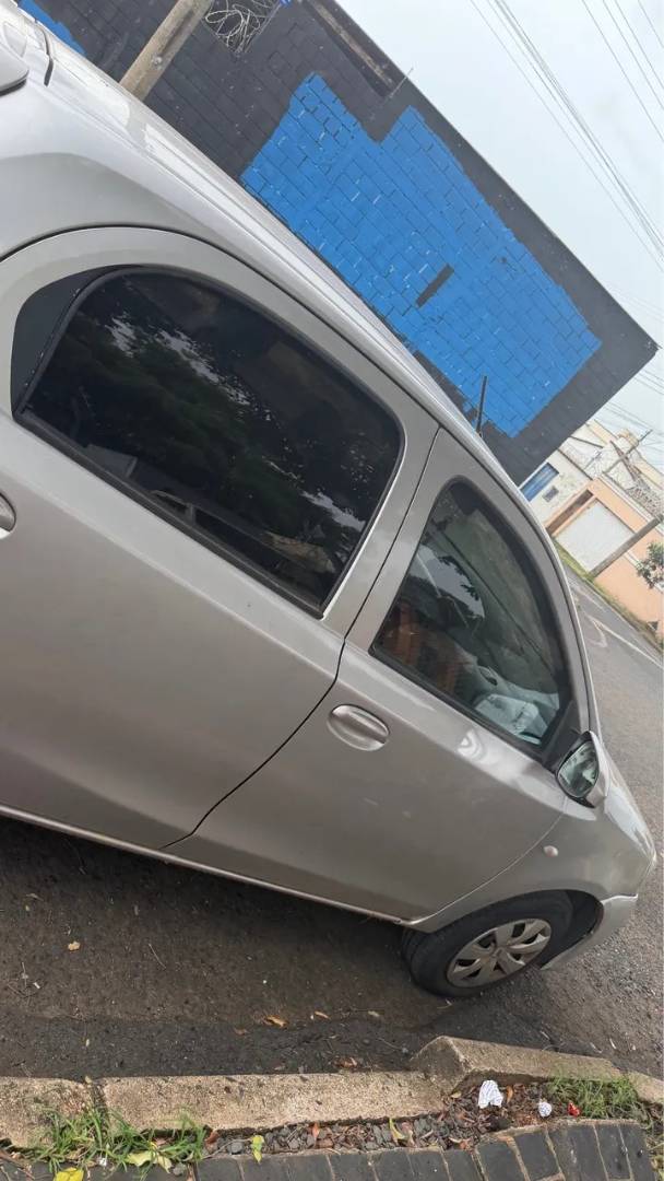 Toyota Etios X 1.3 Flex 16V 5P Mec. 2018 - Imagem 3