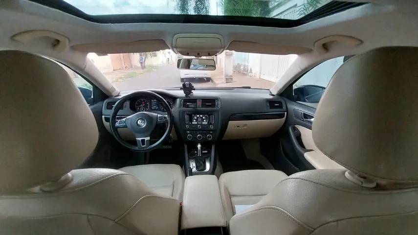 Volkswagen Jetta Comfortline 2.0 T.flex 8V 4P Tipt. 2013 - Imagem 5