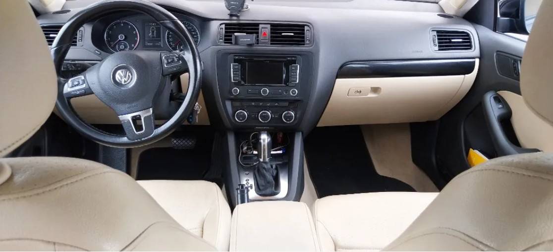 Volkswagen Jetta Comfortline 2.0 T.flex 8V 4P Tipt. 2013 - Imagem 6
