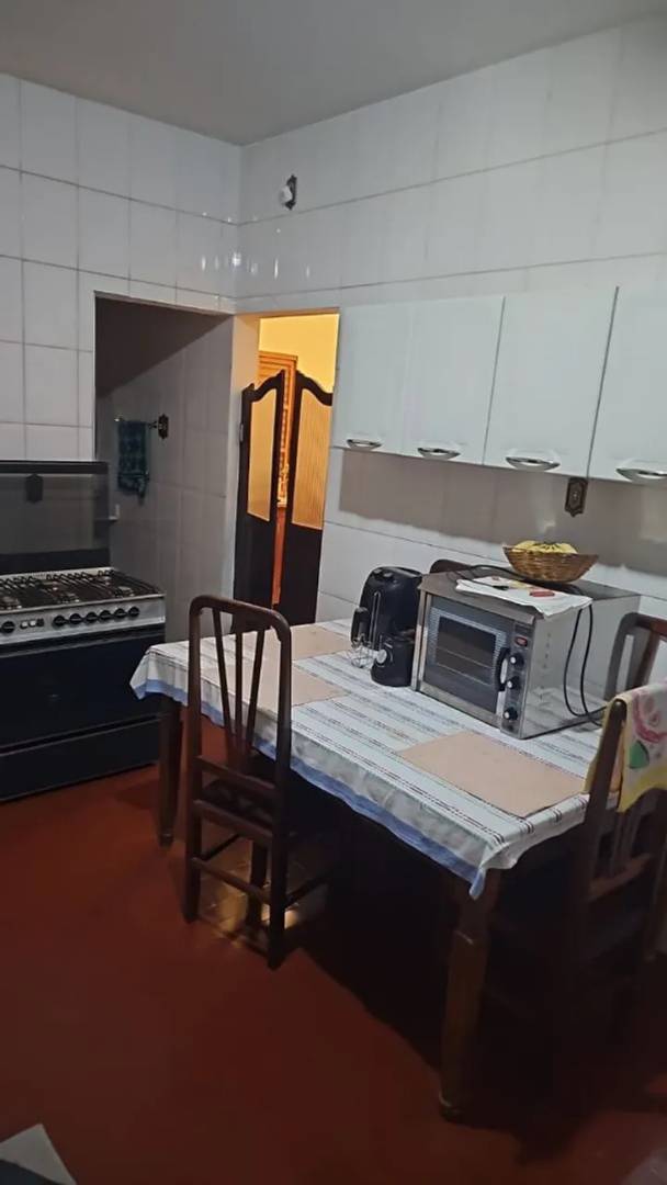 Alugo quarto - Imagem 3