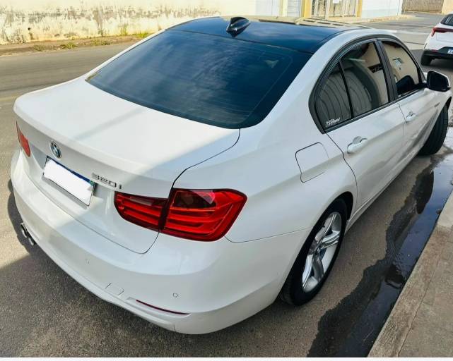 BMW 320I A 2.0 Turbo/activeflex 16V 184cv 4P 2013 - Imagem 10