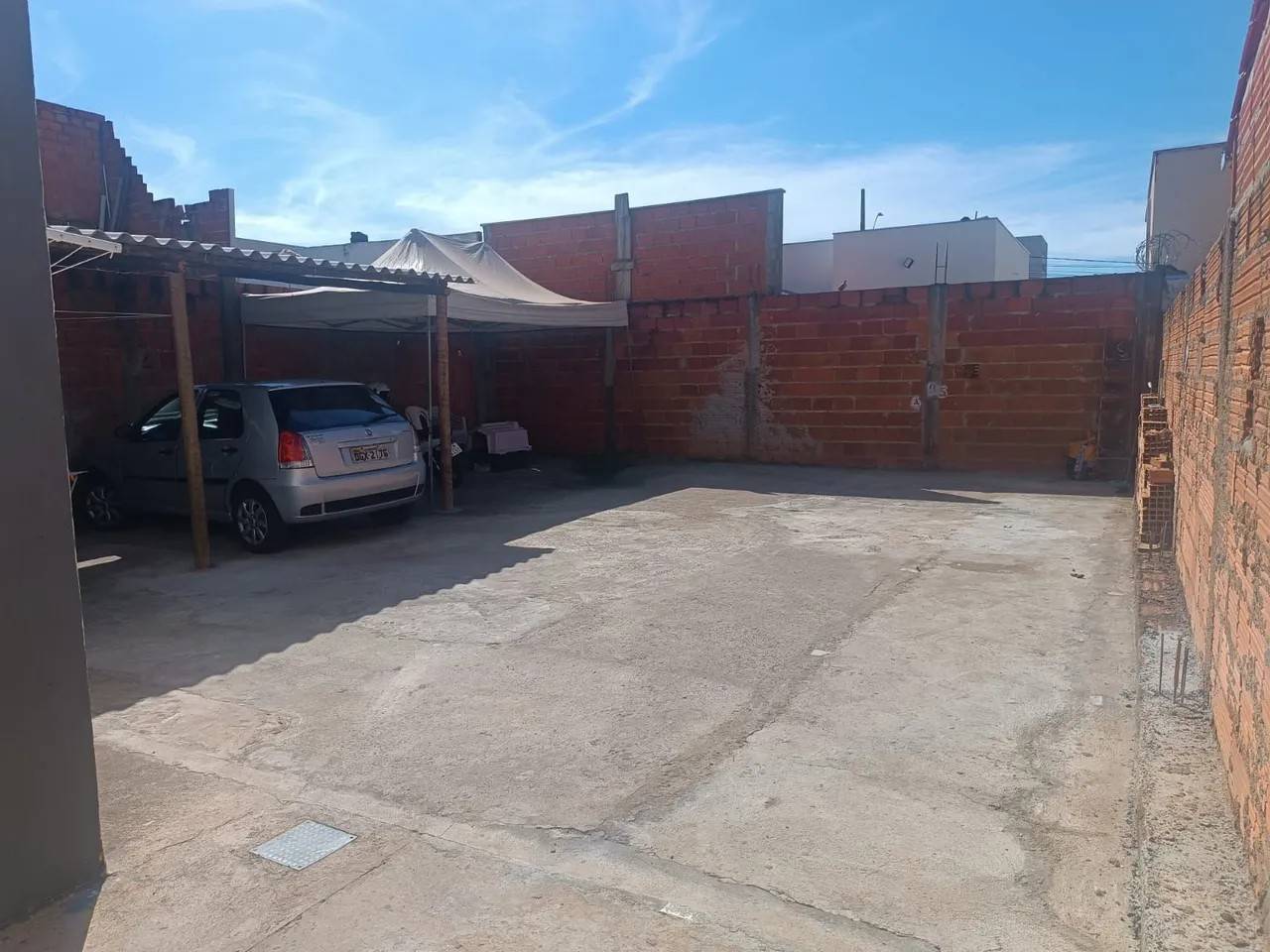 Casa semi nova a venda no bairro jardim holanda - Imagem 4