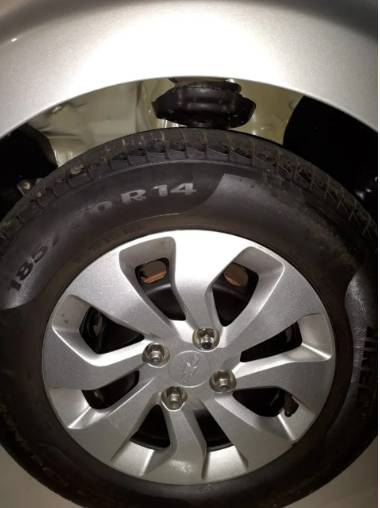 Chevrolet Onix JOY Hatch 1.0 8V Flex Mec. 4P 2019 - Imagem 8