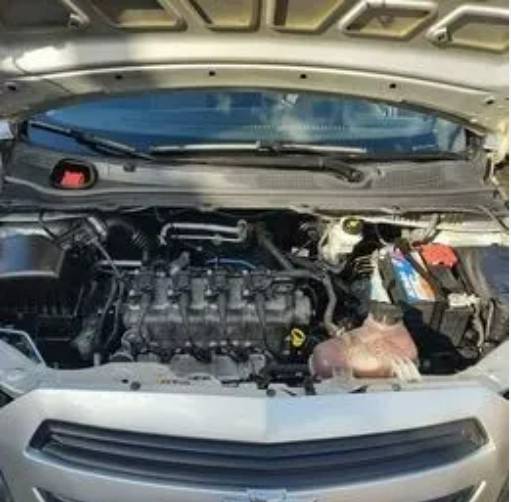 Chevrolet Onix JOY Hatch 1.0 8V Flex Mec. 4P 2019 - Imagem 2