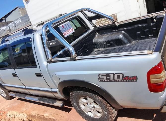 Chevrolet S10 P-up Colina 2.8 TDI 4x2/4x4 CD Dies. 2009 - Imagem 2