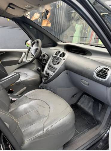 Citroen Xsara Picasso GLX 2.0 16V Aut. 2007 - Imagem 4