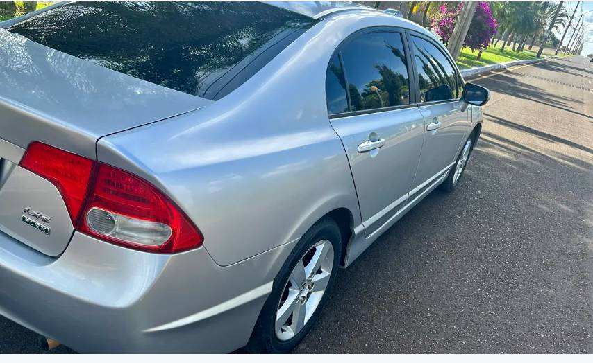 Honda Civic Sedan LXS 1.8/1.8 Flex 16V Mec. 4P 2009 - Imagem 4