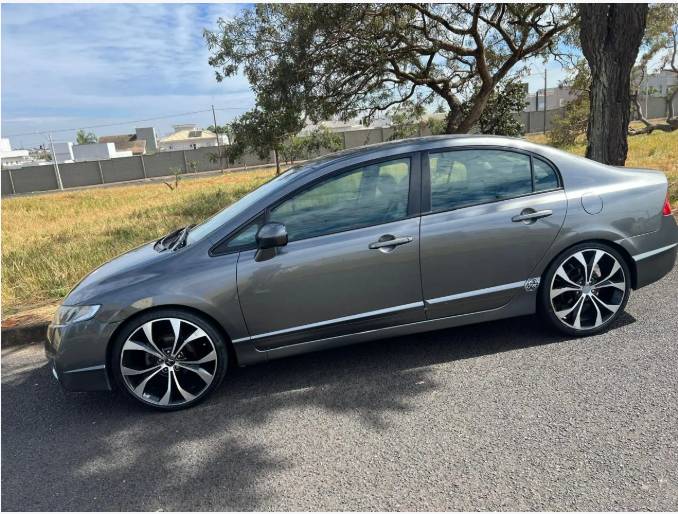 Honda Civic Sedan LXS 1.8/1.8 Flex 16V Mec. 4P 2010 - Imagem 3