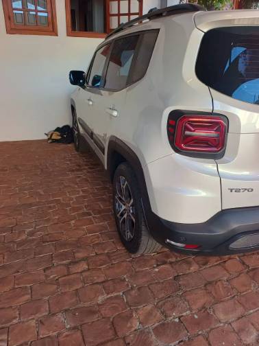 Jeep Renegade Long. T270 1.3 TB 4X2 Flex Aut. 2022 - Imagem 5