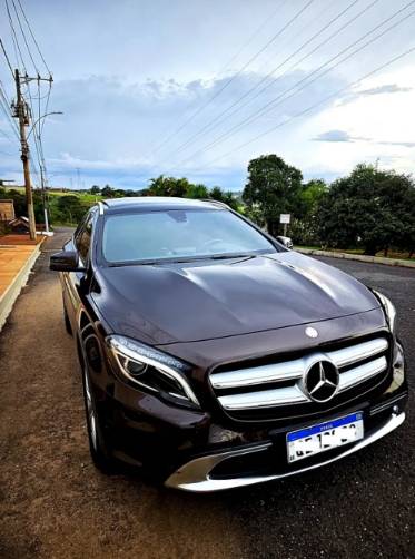Mercedes-Benz GLA 250 Vision 2.0 TB 16V 211cv Aut. 2015 - Imagem 4