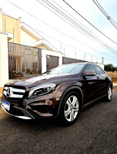 Mercedes-Benz GLA 250 Vision 2.0 TB 16V 211cv Aut. 2015 - Imagem 2
