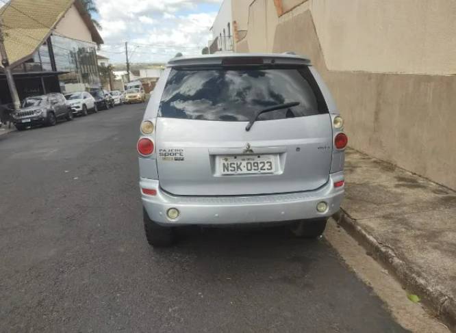 Mitsubishi Pajero Sport HPE 2.5 4X4 Diesel Aut. 2010 - Imagem 2