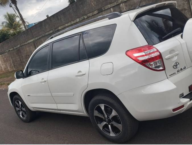 Toyota RAV4 2.4 4X2 16V 170cv Aut. 2012 - Imagem 2
