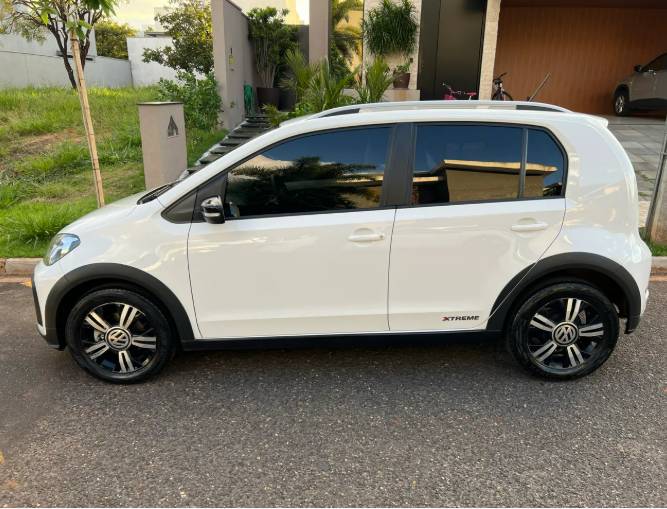 Volkswagen Up! Extreme 1.0 TSI Total Flex 12V 5P 2021 - Imagem 7