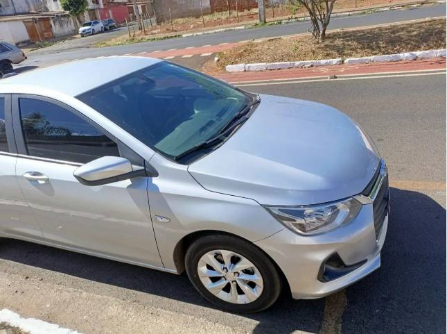 Chevrolet Onix Plus LT 1.0 12V TB Flex Mec. 4P 2020 - Imagem 3