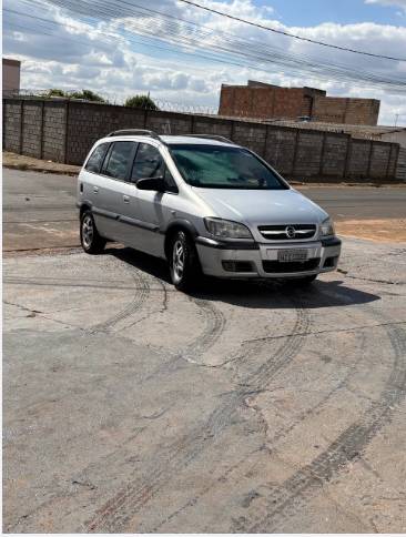 Chevrolet Zafira Elegance 2.0 MPFI Flexpower 8V 5P 2005 - Imagem 4