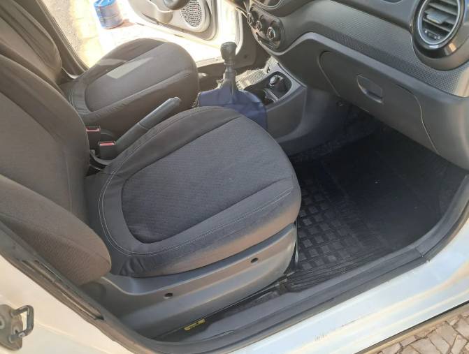 Fiat Grand Siena Attrac. 1.4 EVO F.flex 8V 2016 - Imagem 9