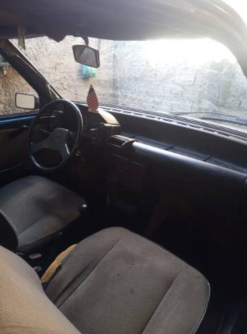 Fiat Uno S 1.5 I.e. / 1.5 / 1.3/ SX 1.3 1989 - Imagem 2