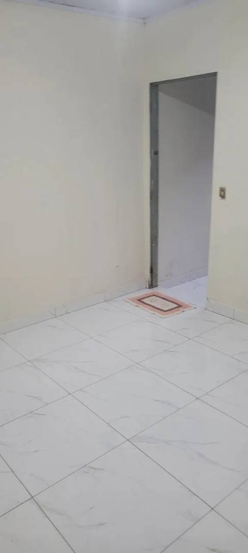 Alugo casa de fundo (bairro planalto - Imagem 3