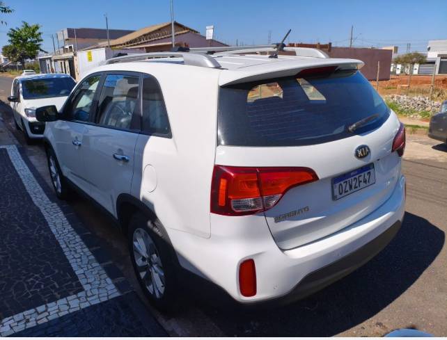 Kia Motors Sorento 2.4 16V 4X2 Aut. 2015 - Imagem 4