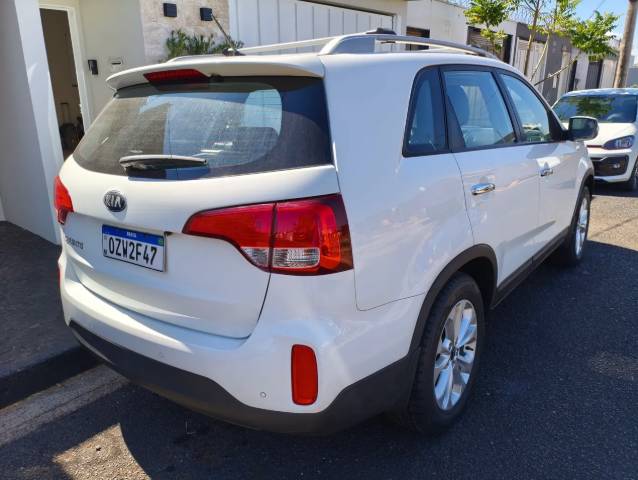 Kia Motors Sorento 2.4 16V 4X2 Aut. 2015 - Imagem 3