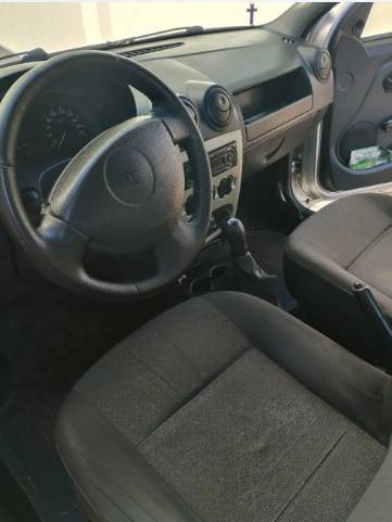 Renault Logan Expres./exp. UP Hi-flex 1.0 16V 4P 2010 - Imagem 6