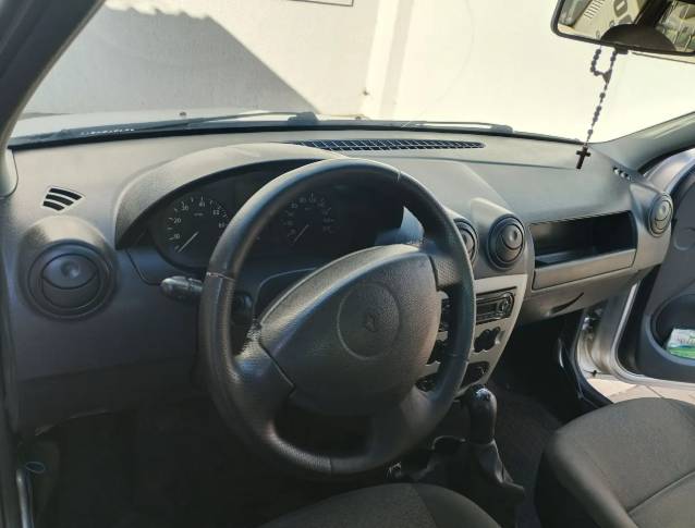 Renault Logan Expres./exp. UP Hi-flex 1.0 16V 4P 2010 - Imagem 7