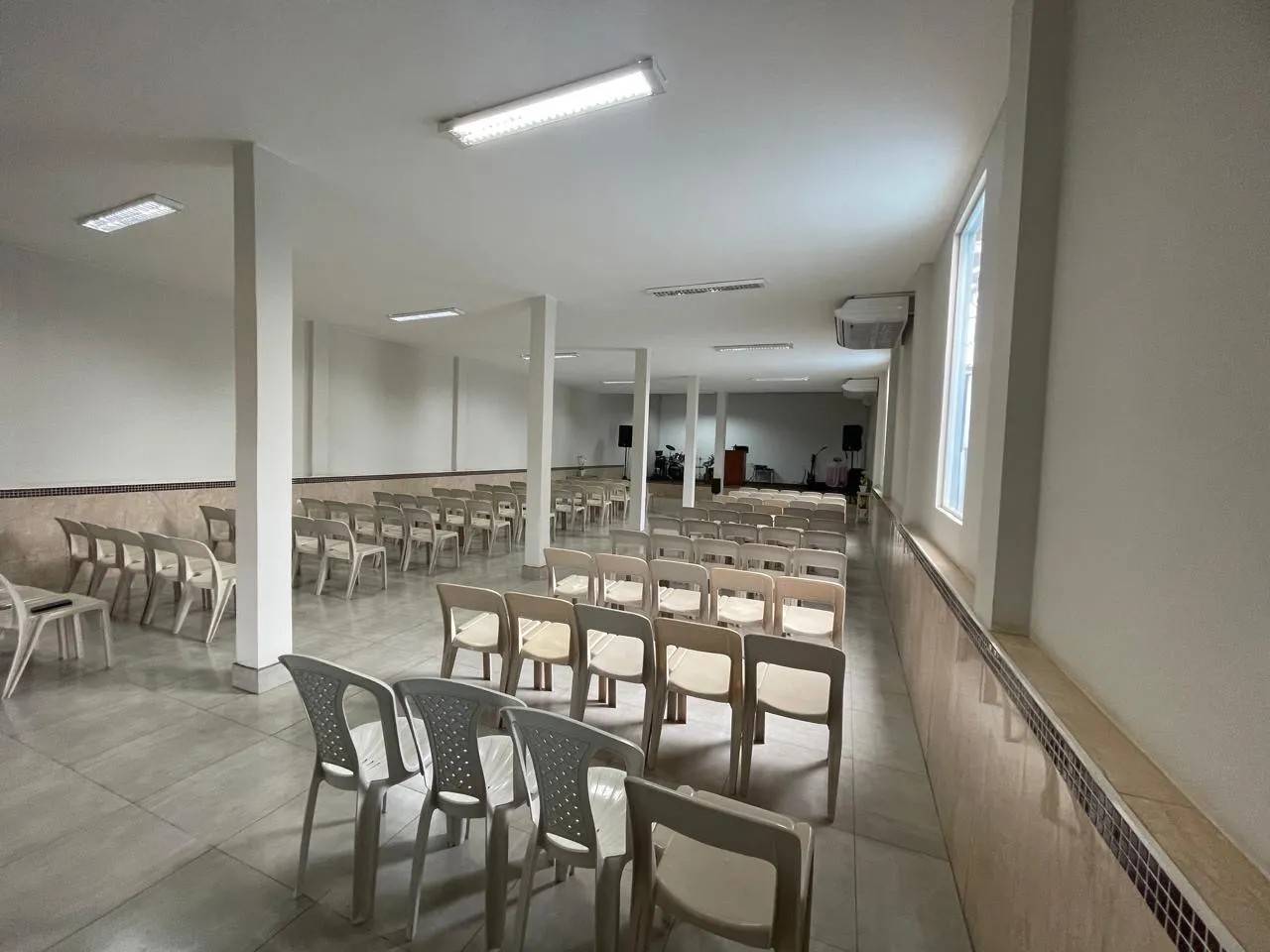 Alugo Imóvel Comercial 200 m² - Bairro São Jorge - Imagem 3