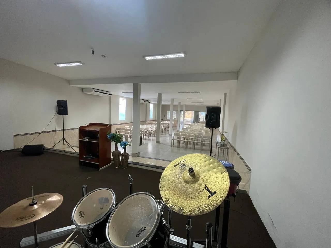 Alugo Imóvel Comercial 200 m² - Bairro São Jorge