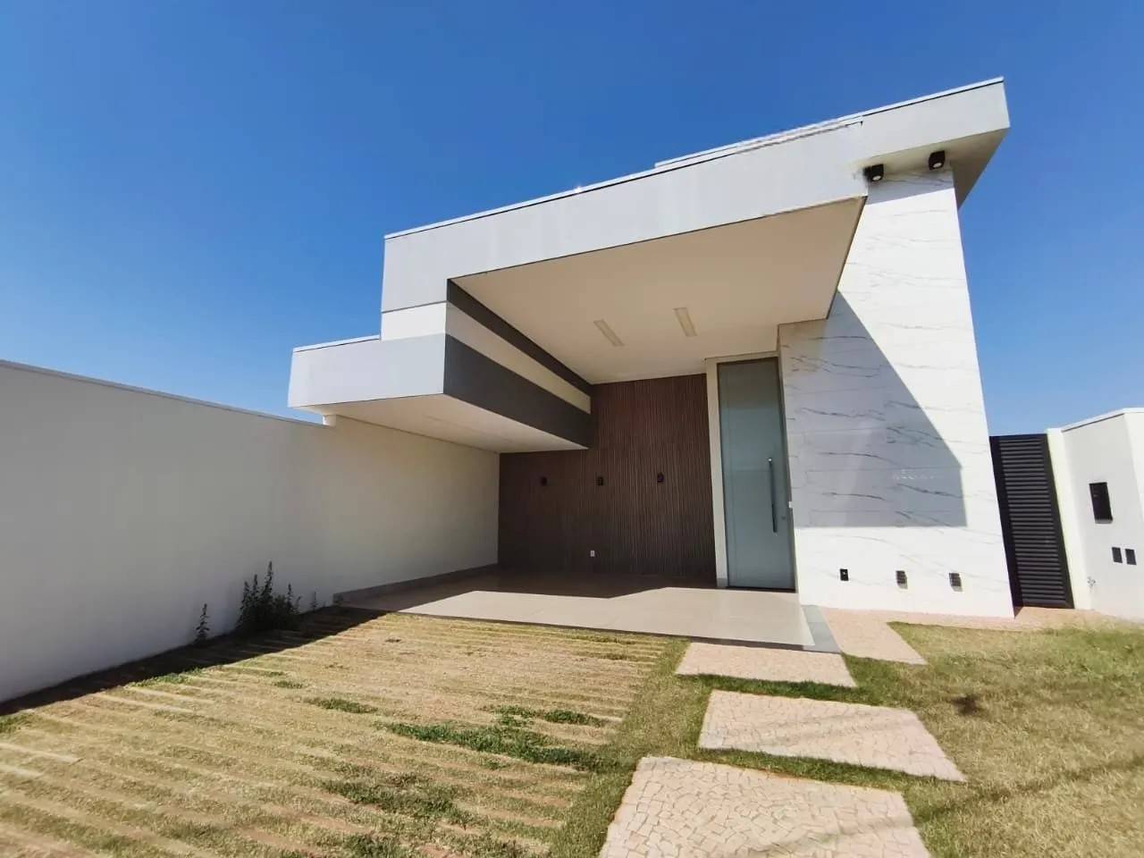 Alugo linda casa em condomínio fechado
