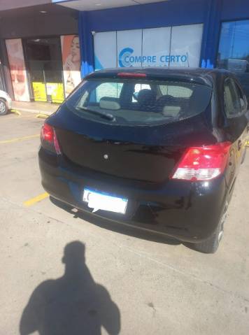 Chevrolet Onix Hatch LT 1.0 8V Flex Power Mec. 4P 2015 - Imagem 2