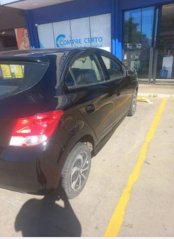 Chevrolet Onix Hatch LT 1.0 8V Flex Power Mec. 4P 2015 - Imagem 3