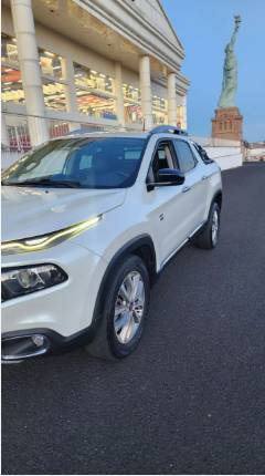 Fiat Toro Volcano 2.0 16V 4X4 TB Diesel Aut. 2019 - Imagem 2