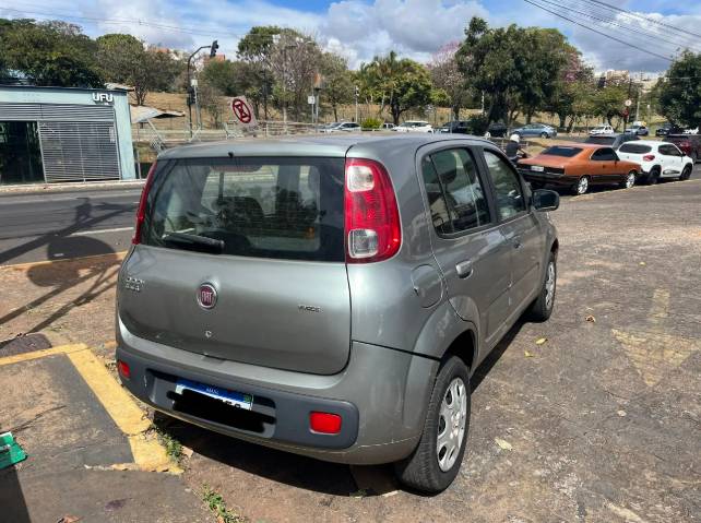 Fiat Uno Vivace/rua 1.0 EVO Fire Flex 8V 5P 2014 - Imagem 2