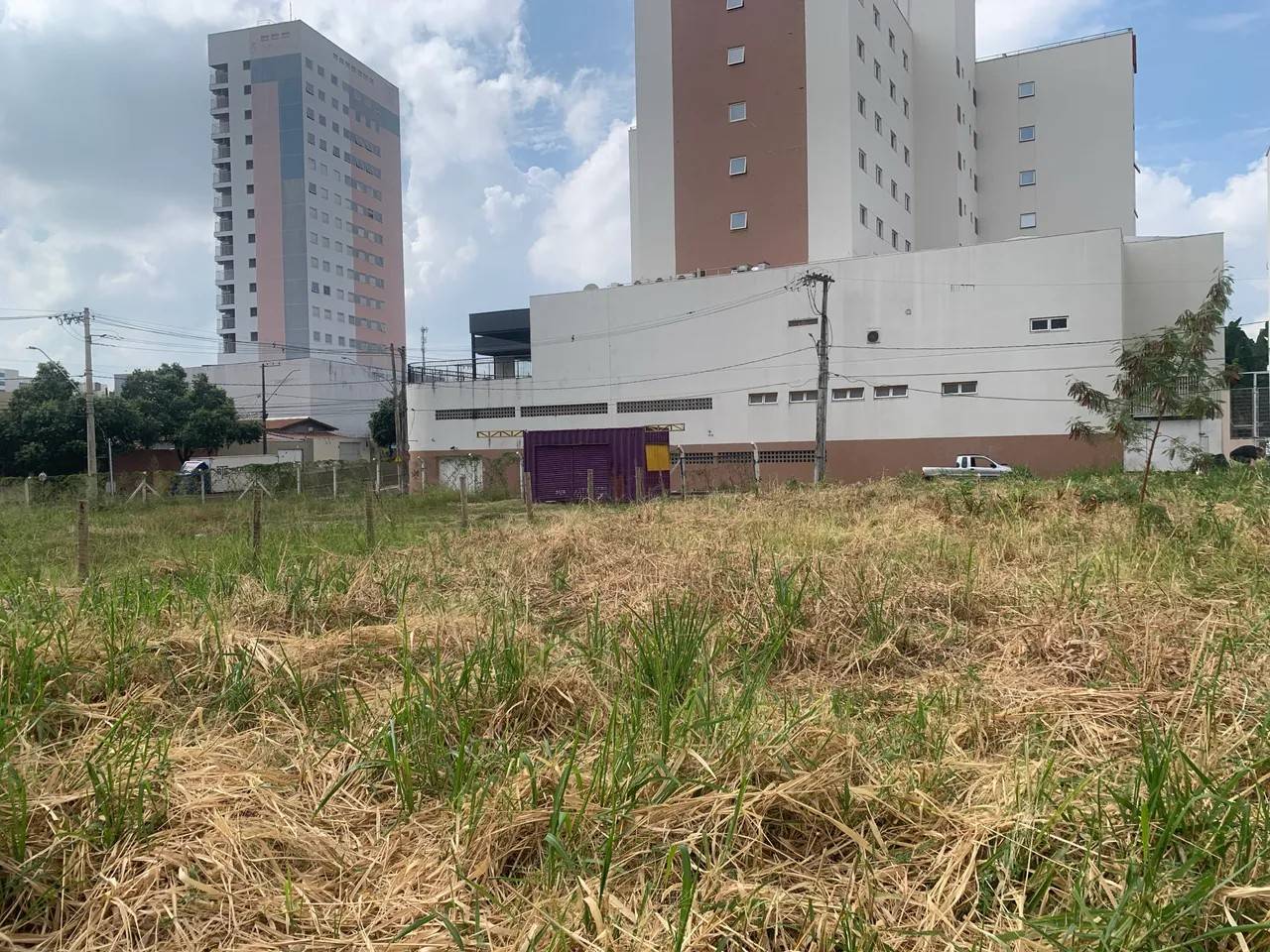 TERRENO PARA VENDA OU LOCAÇÃO COM ÓTIMA LOCALIZAÇÃO e 560m2 - Imagem 2