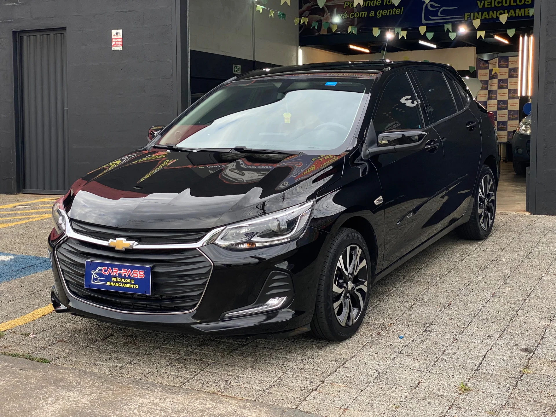 CHEVROLET ONIX 1.0 TURBO FLEX PREMIER AUTOMÁTICO