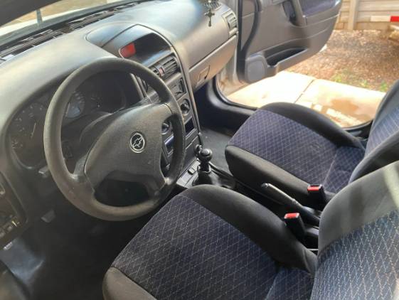 Chevrolet Astra 2.0/ CD/ Sunny/ GLS 2.0 8V 3P 2000 - Imagem 6