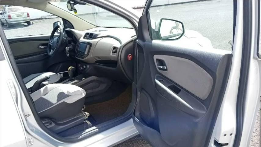Chevrolet Spin LTZ 1.8 8V Econo.flex 5P Aut. 2017 - Imagem 6