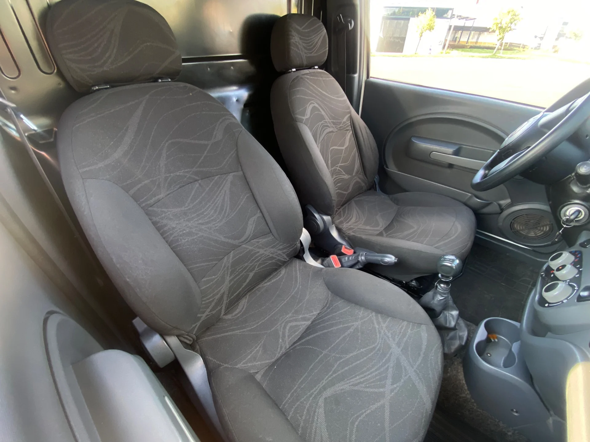 FIAT FIORINO 1.4 MPI FURGÃO HARD WORKING 8V FLEX 2P MANUAL - Imagem 9